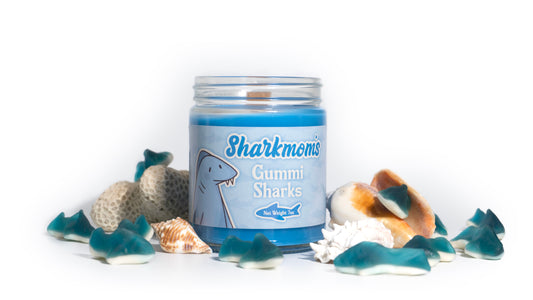 Sharkmom_s_Gummi_Sharks_Candle